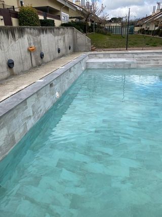 Piscinas, construcción y gunitado vía húmeda