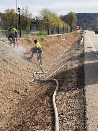 Piscinas, construcción y gunitado vía húmeda