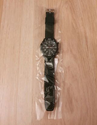 Reloj para hombre de cuarzo, color negro y blanco.