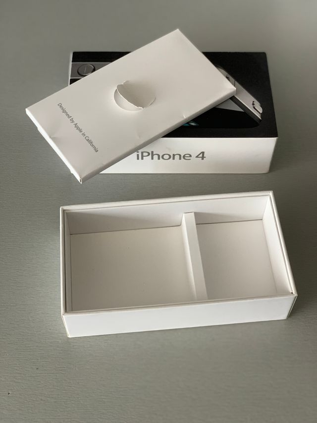 caja original Iphone 4 como nueva