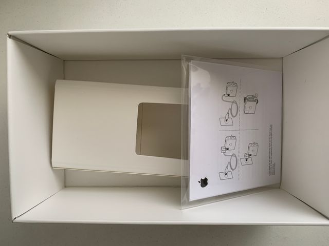 Caja MagSafe 2 Power Adapter Apple