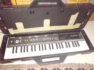 Casio MT-800 tastiera synth piano keyboard speaker