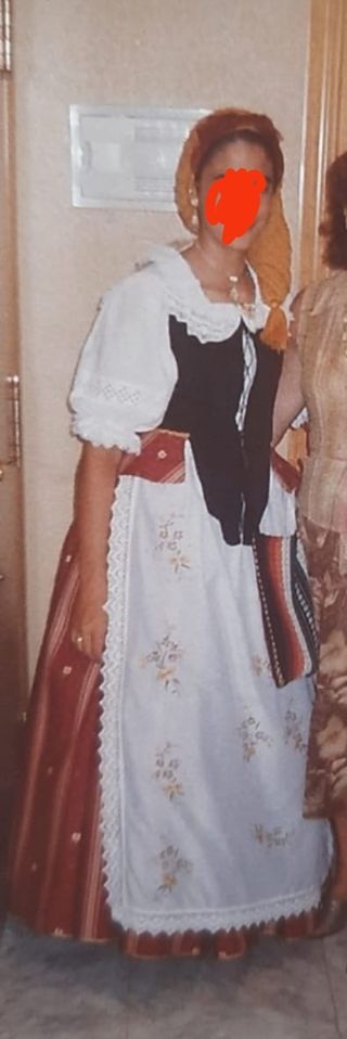Vendo traje de huertana. 