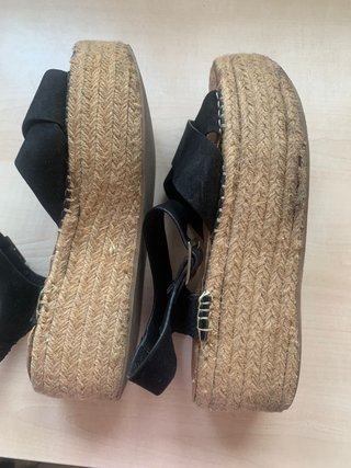 Sandalias Plataforma Esparto Negras con Hebilla