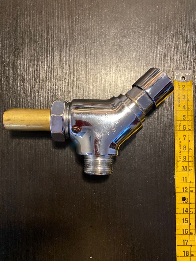 grifería temporizada urinario -FALTA PIEZA