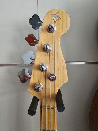 BAJO REPLICA FENDER