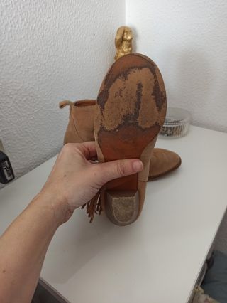 Botin campero flecos T. 37