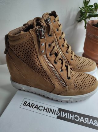 Comodisimas y nuevas Zapatillas cuña Barachini 39