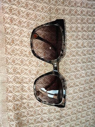 gafas de sol Carolina herrera nuevas.