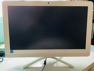 Ordenador HP All In One - blanco y azul