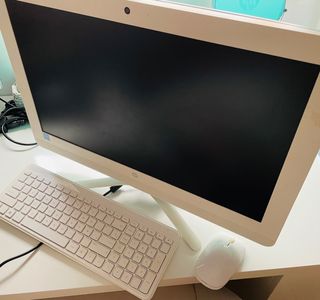 Ordenador HP All In One - blanco y azul