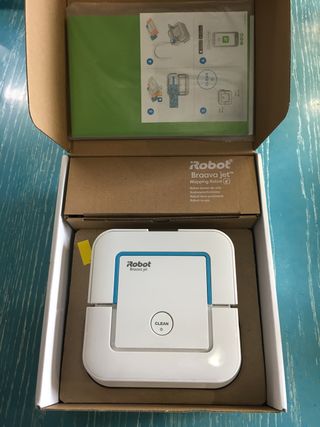 Robot Braava jet 240 friega suelos.