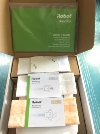 Robot Braava jet 240 friega suelos.