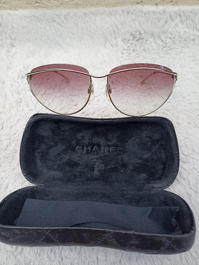 Chanel occhiali da sole rosa fumé