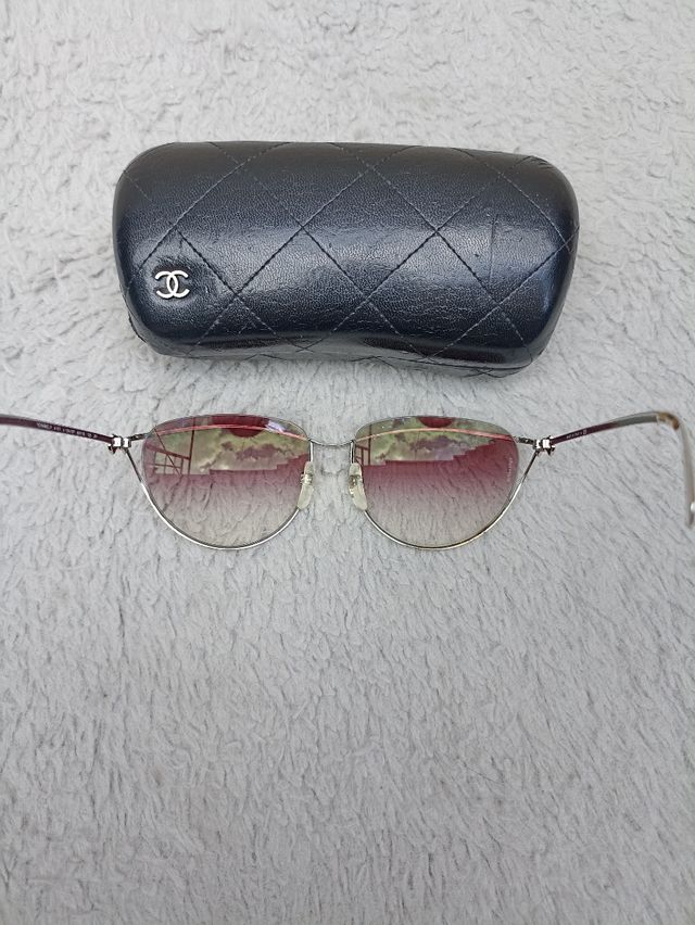 Chanel occhiali da sole rosa fumé