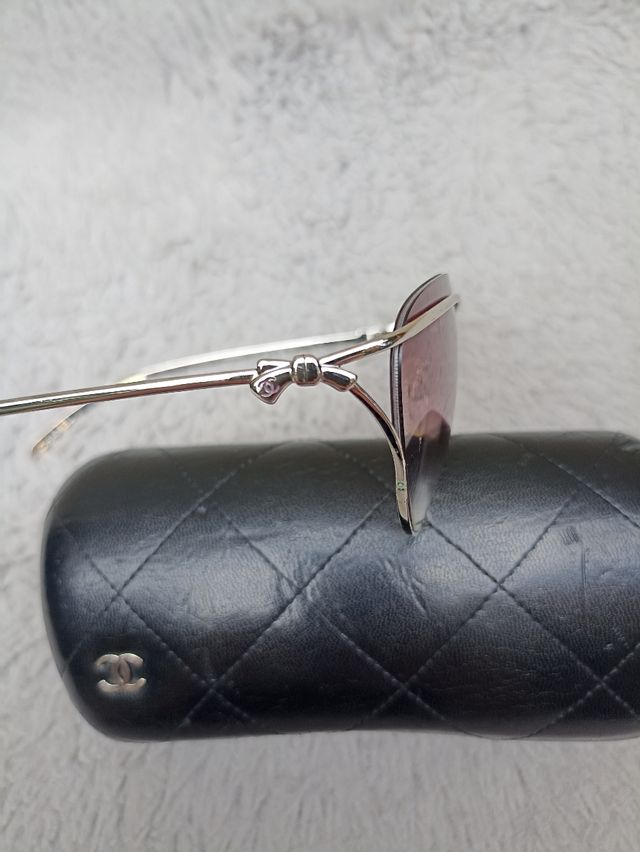 Chanel occhiali da sole rosa fumé