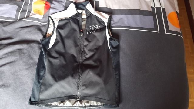 chaleco Spiuk en talla M.como nuevo.
