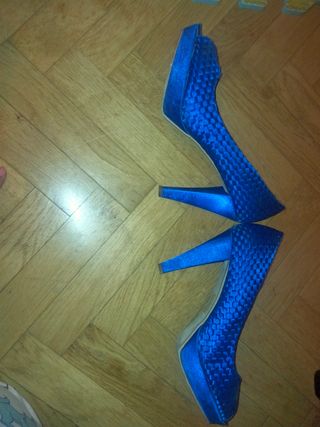 zapato azul
