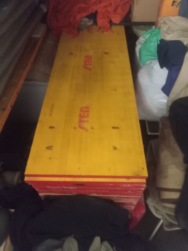 Tableros encofrar de segunda mano por 18 EUR en Torrejón de Ardoz en