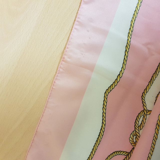 Foulard rosa disegni fantasia