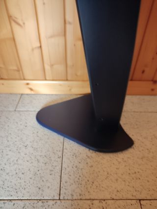 Estantería/Torre porta cds de madera.