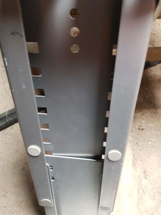 soporte torre ordenador