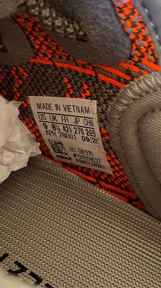 Adidas Yeezy 350 Beluga V2