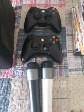 Xbox 360 + accesorios y juegos