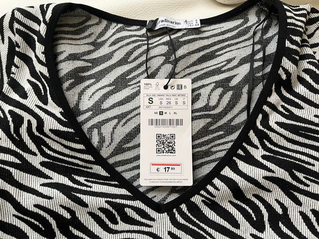 Top Stradivarius manga larga