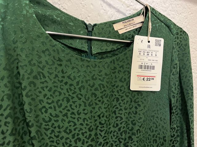 Vestido de Pull & Bear talla S