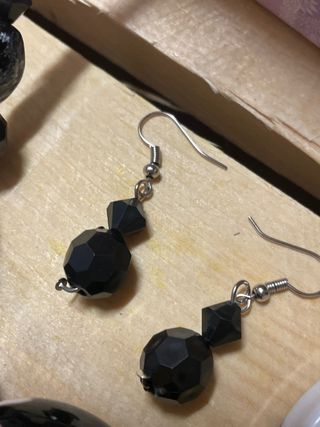 Juego de collar, pulsera y pendientes