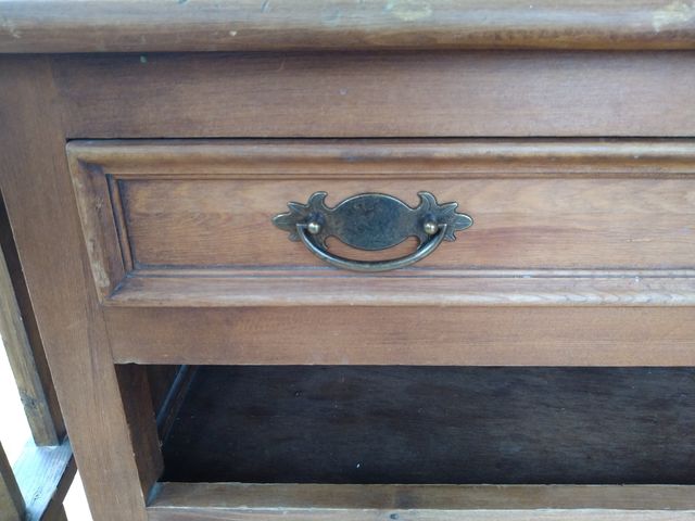 mueble de televisión antiguo