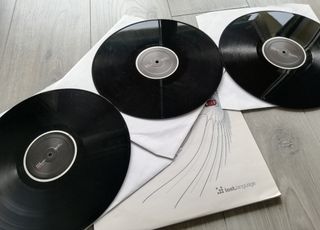 Space Manoeuvres: factoid EP