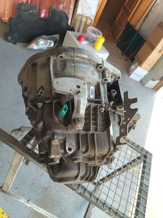 caja de cambios  trafic- megan 2004