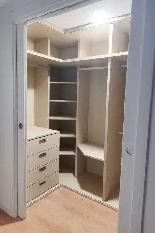 VESTIDORES Y ARMARIOS A MEDIDA | VALENCIA