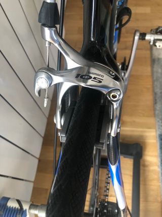 Bicicleta de carreras Orbea con rodillo