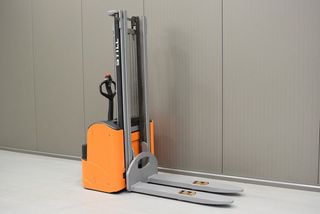 APILADOR STILL EGV-14