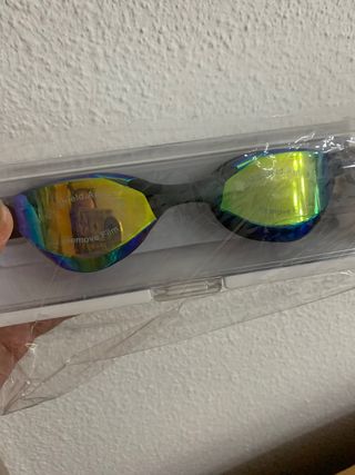 Gafas natación nuevas sin usar