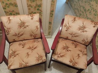 Dos sillones en madera auténtica bonitas vintage