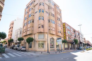 Importante Local comercial en zona inmmejorable