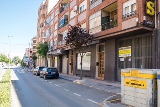 Importante Local comercial en zona inmmejorable