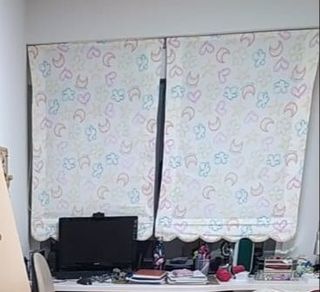 Cortinas con rieles y tiradores agatha ruiz prada