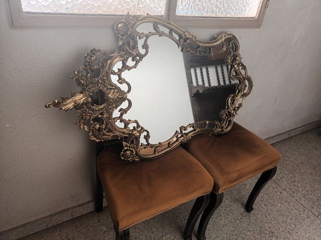 Espejo en auténtico bronce tallado bueno y bonito