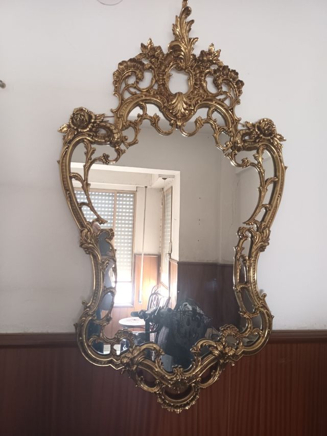 Espejo en auténtico bronce tallado bueno y bonito