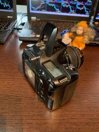 Cámara réflex digital PENTAX K100D 18-55mm