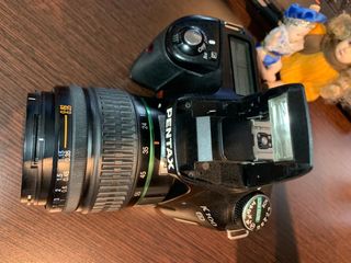 Cámara réflex digital PENTAX K100D 18-55mm