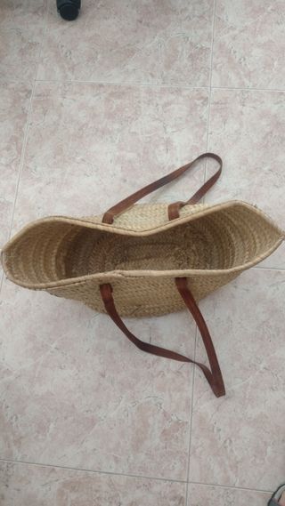 bolso..capazo con asas de cuero