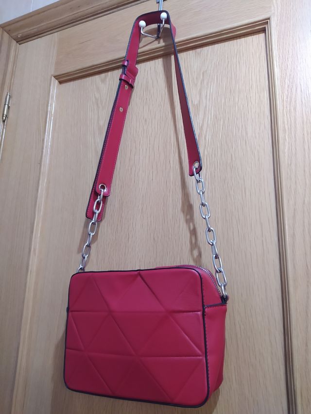 Bolso rojo rectangular