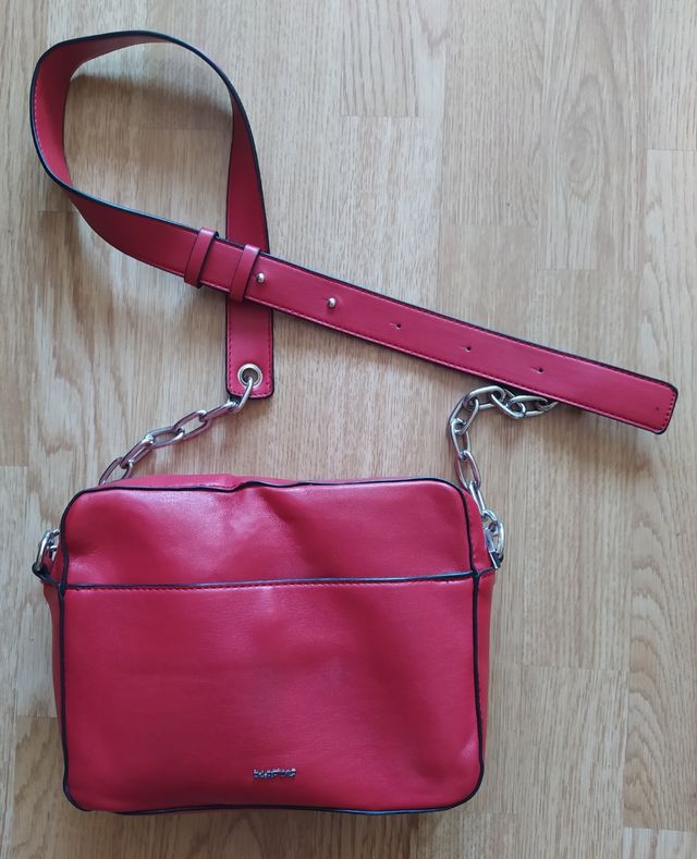 Bolso rojo rectangular