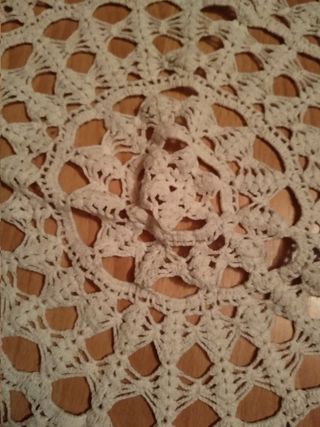 Tapete de ganchillo muy antiguo